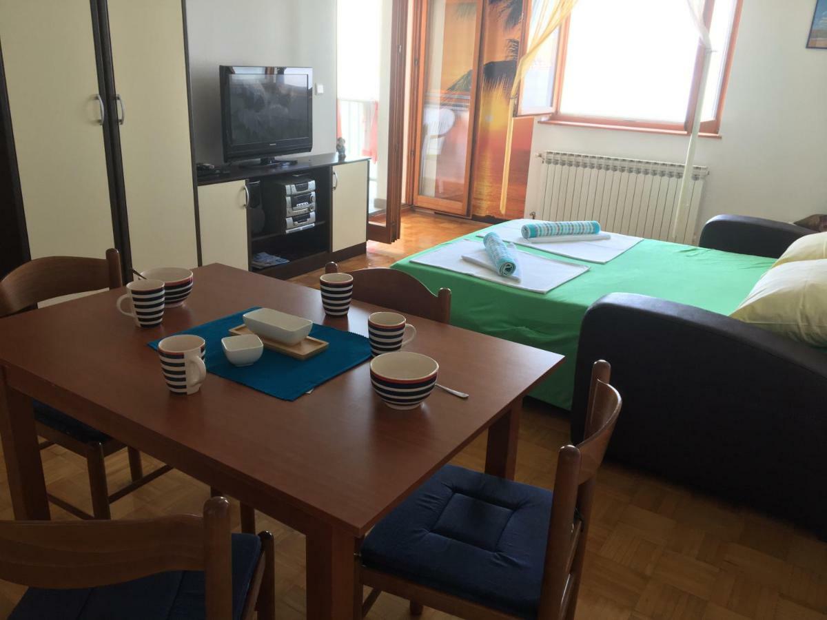 Apartman Mimoz Zengg Kültér fotó